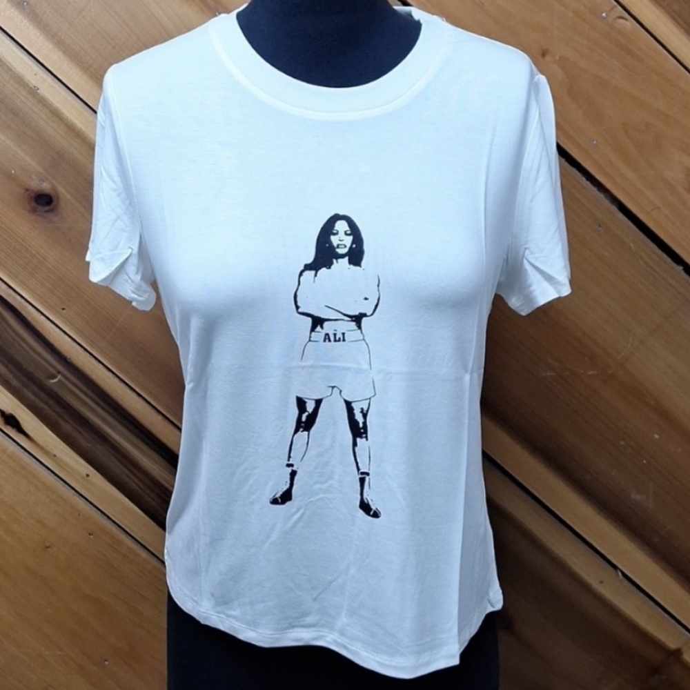 🆕️Laila Ali Womens Empowerment Top Tee - Boxer Power Stance
